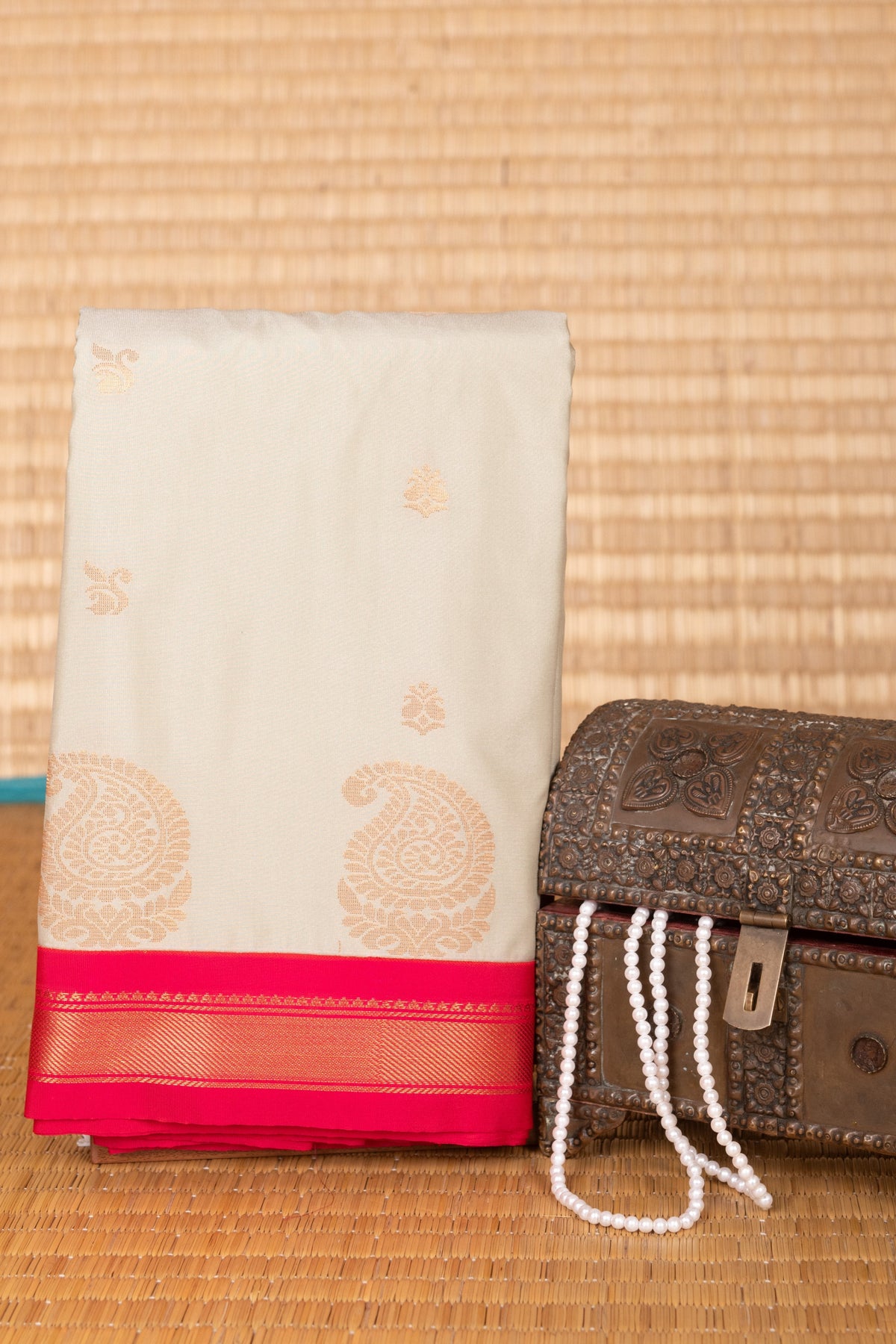 Dusky Green and Rani Pink Small Border silk saree